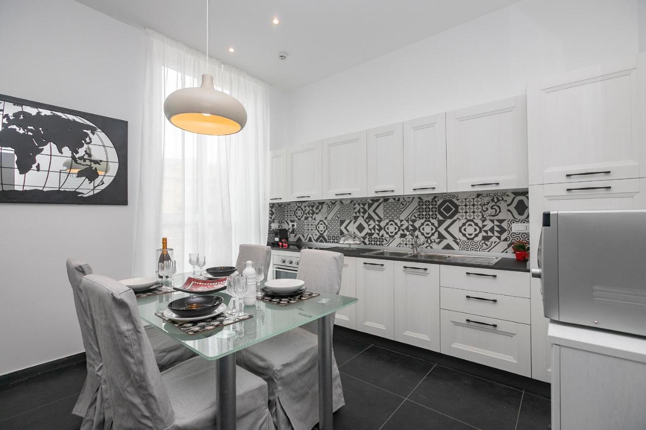 Real Italian Estate - Luxury Black&White Γένοβα Εξωτερικό φωτογραφία